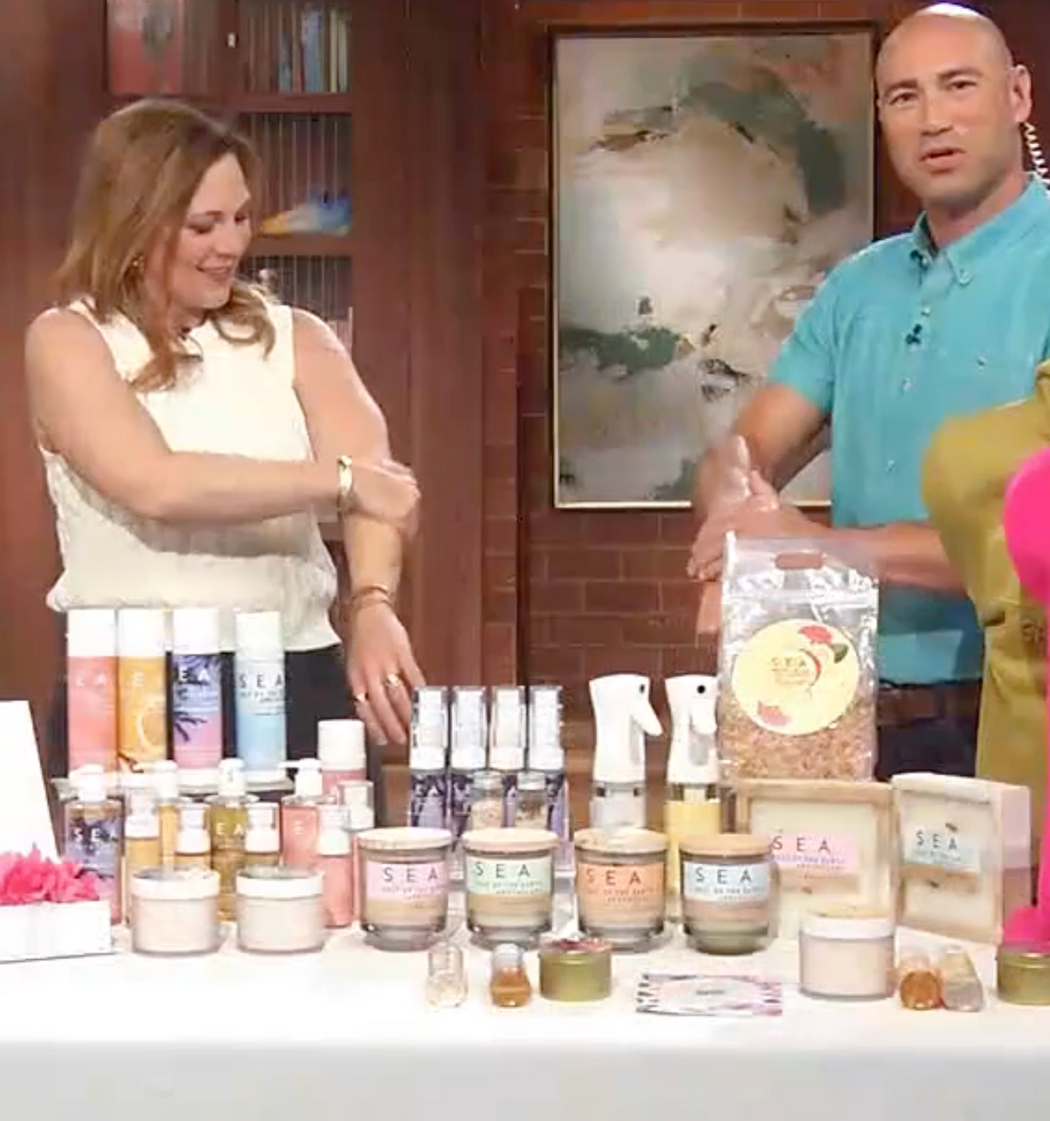 Featured on Channel 5’s Twin Cities Live with hosts Elizabeth Ries and Ben Leber. As seen on twin cities live