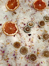 Load image into Gallery viewer, Leafy Lemon Bohemian Crystal Bath Soak
